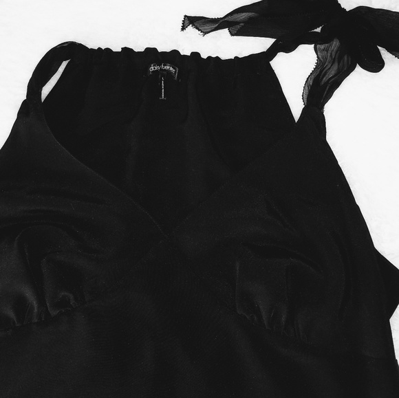 Dressy Black Sleeveless Top - Picture 1 of 6